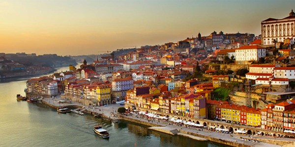 Numa casa portuguesa fica bem…